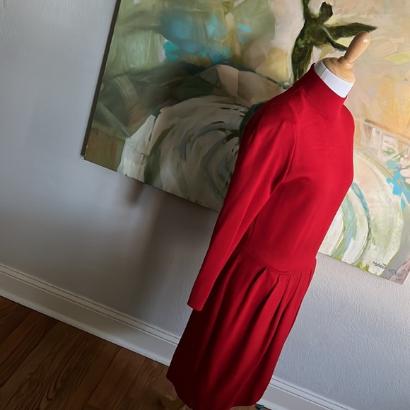 Vintage St. John knit dress red long sleeves size 6 - Picture 14 of 16